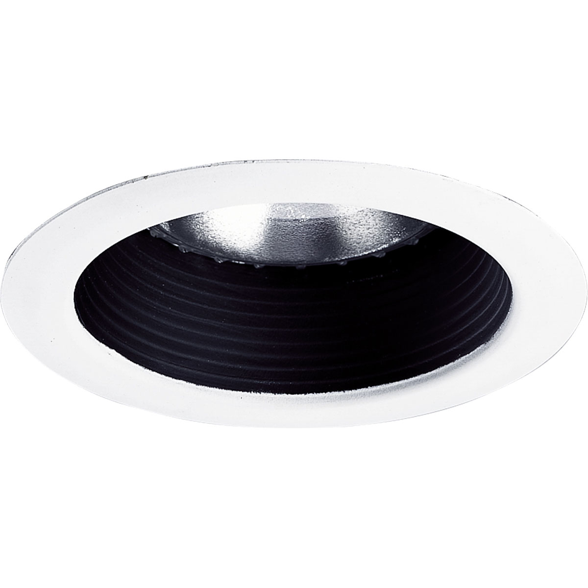 5 in Shallow Baffle Trim in a Black finish. One-piece construction with integral bright white powder painted metal flange.